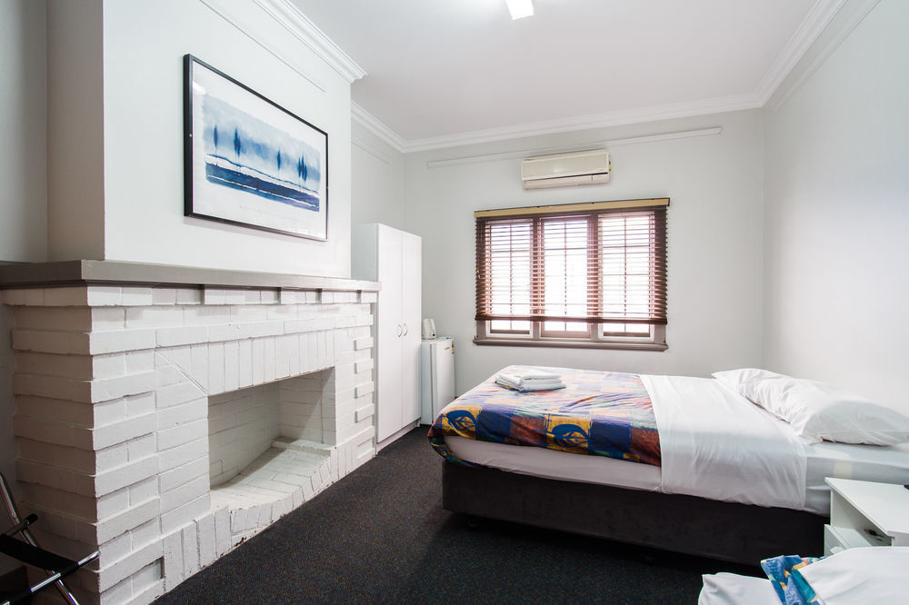 The Emperors Crown Hostel Perth Ngoại thất bức ảnh