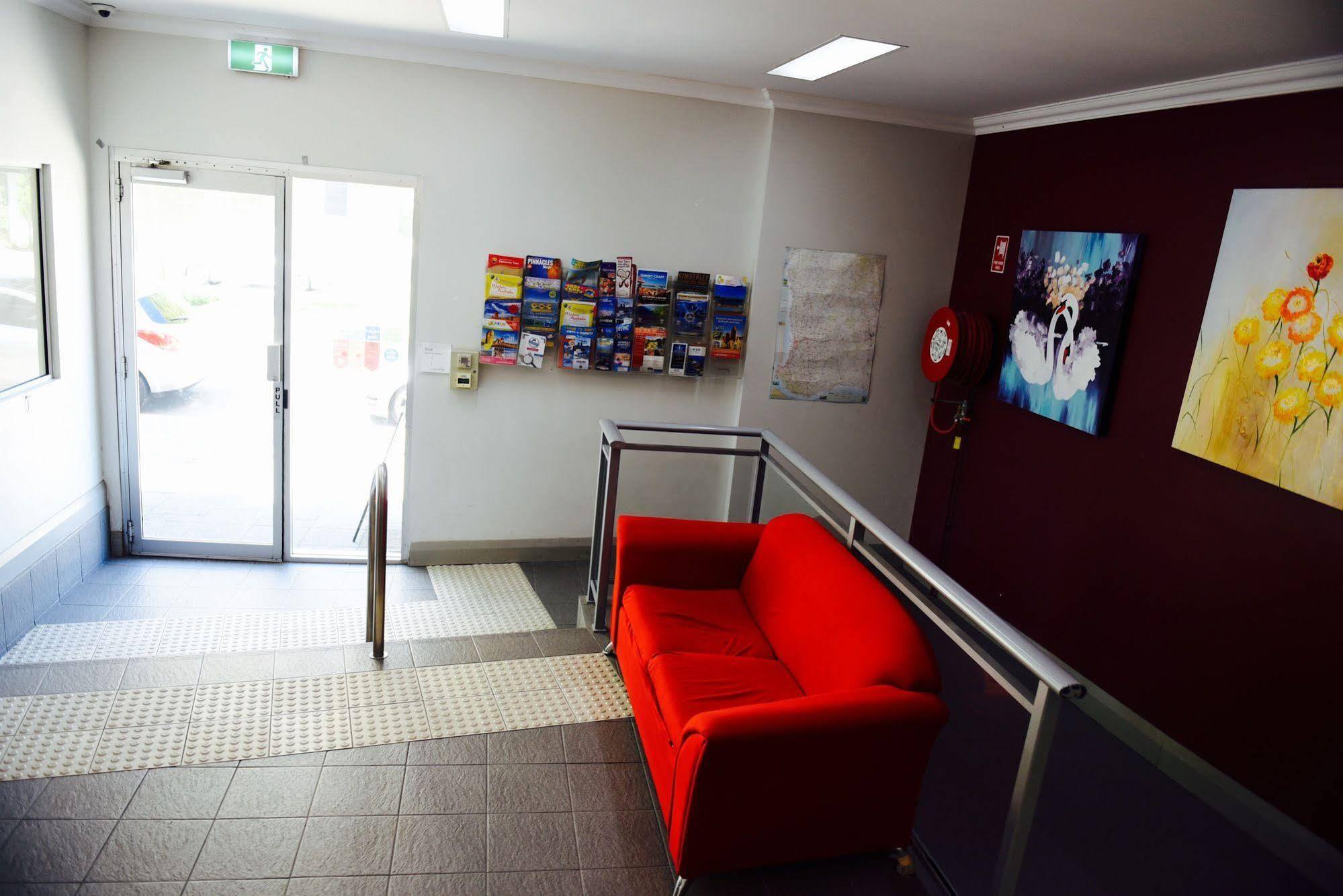The Emperors Crown Hostel Perth Ngoại thất bức ảnh