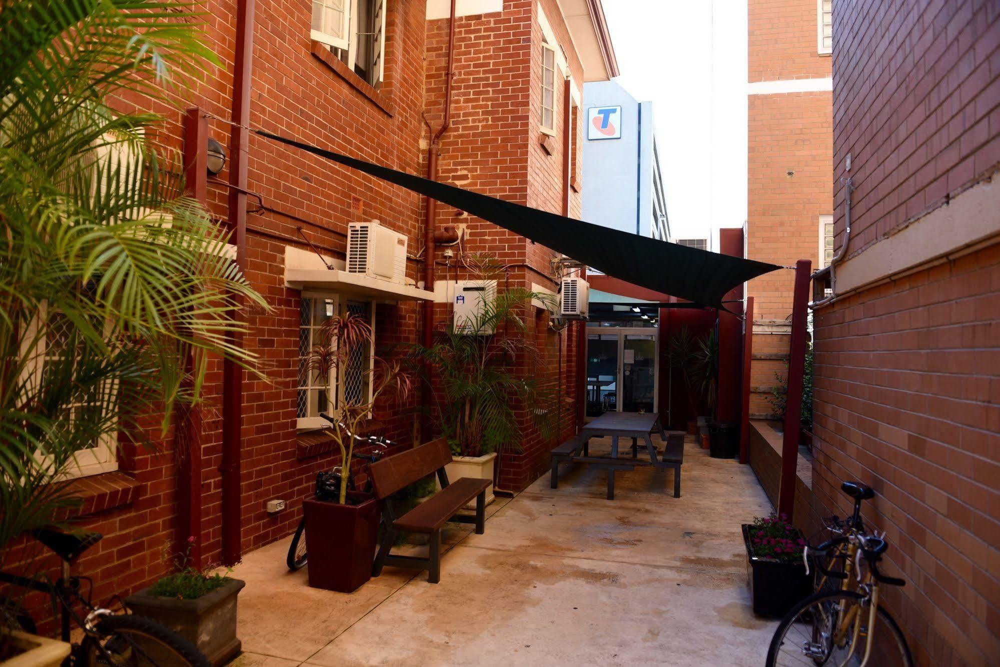 The Emperors Crown Hostel Perth Ngoại thất bức ảnh